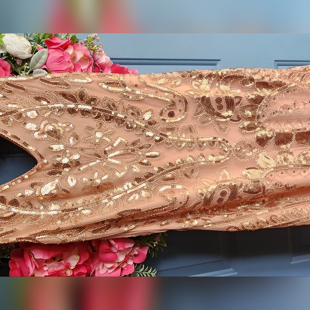 Elegant Gold Sequin Dress